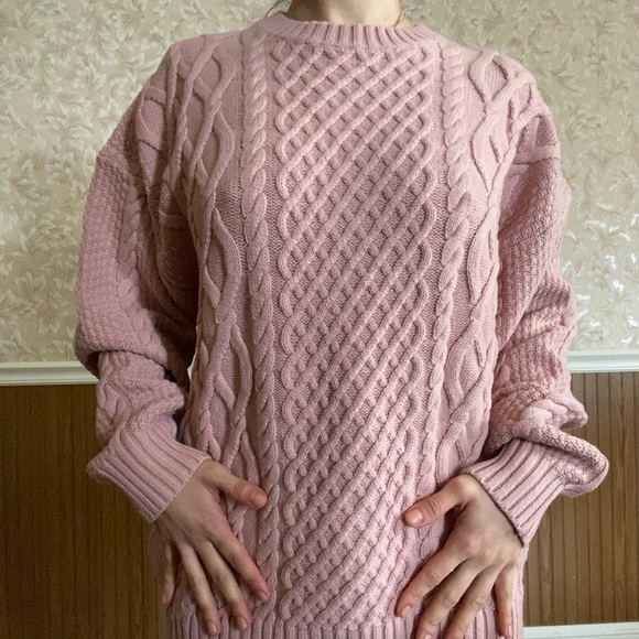 Aritizia Peggy sweater - Picture 2 of 3